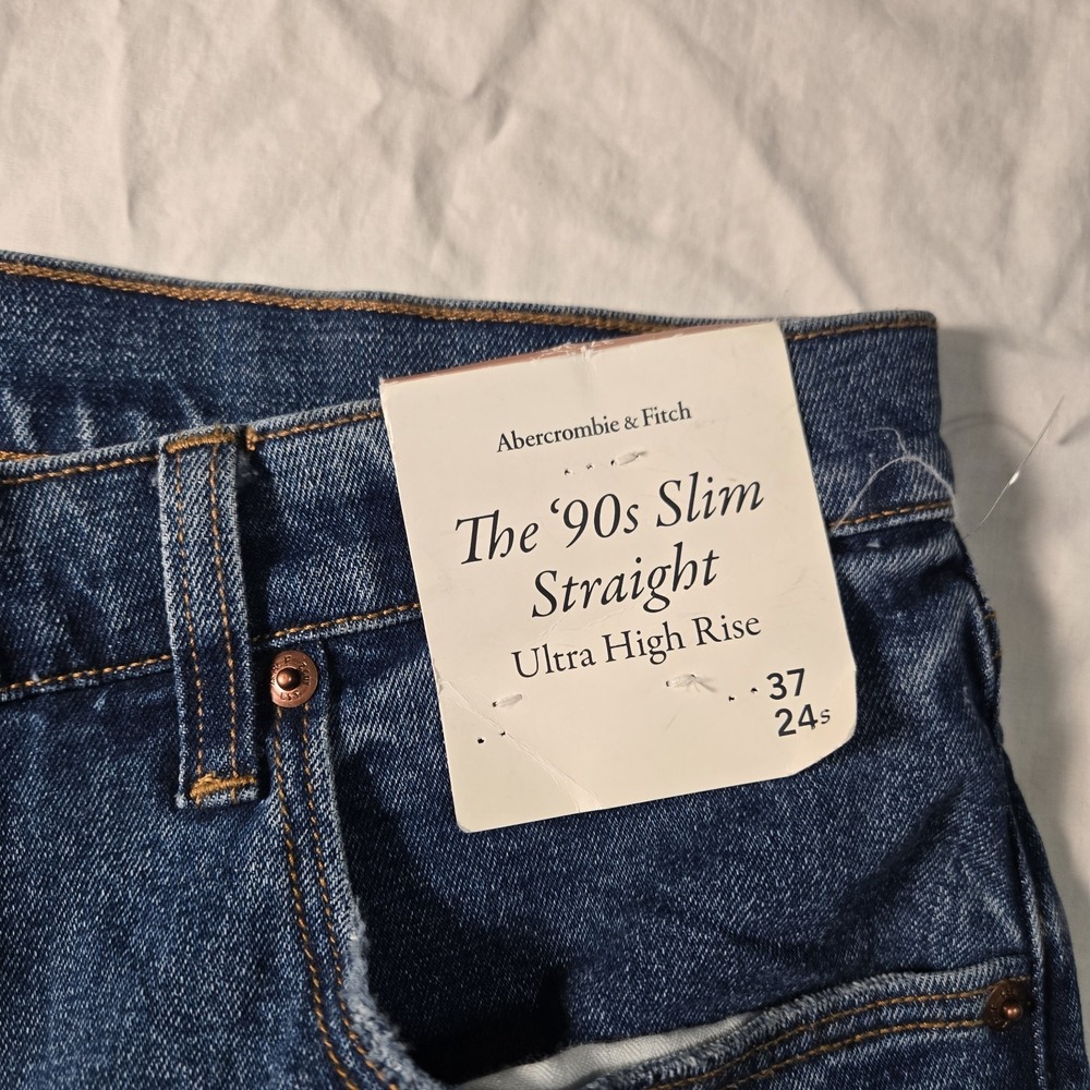 NWT Abercrombie & Fitch Jeans The 90s Straight Ultra High Rise  37/ 24S‎ - Picture 2 of 10